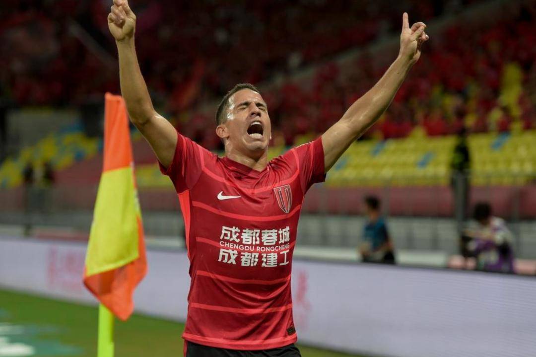 成都蓉城赛前战术微调，志在欧冠名次提升，更衣室稳定，赛程密集仍需轮换 -奇异果体育