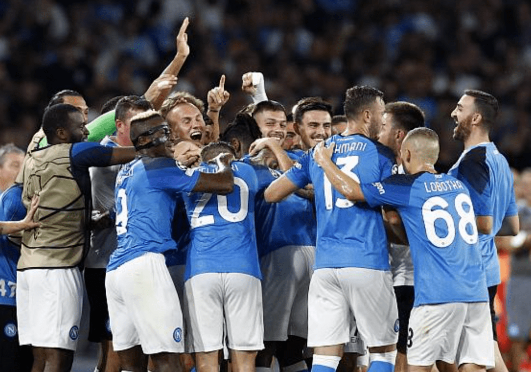 那不勒斯迎欧冠关键赛，冲刺阶段再遭质疑，赛场秩序良好，医务组通报恢复 -奇异果网址